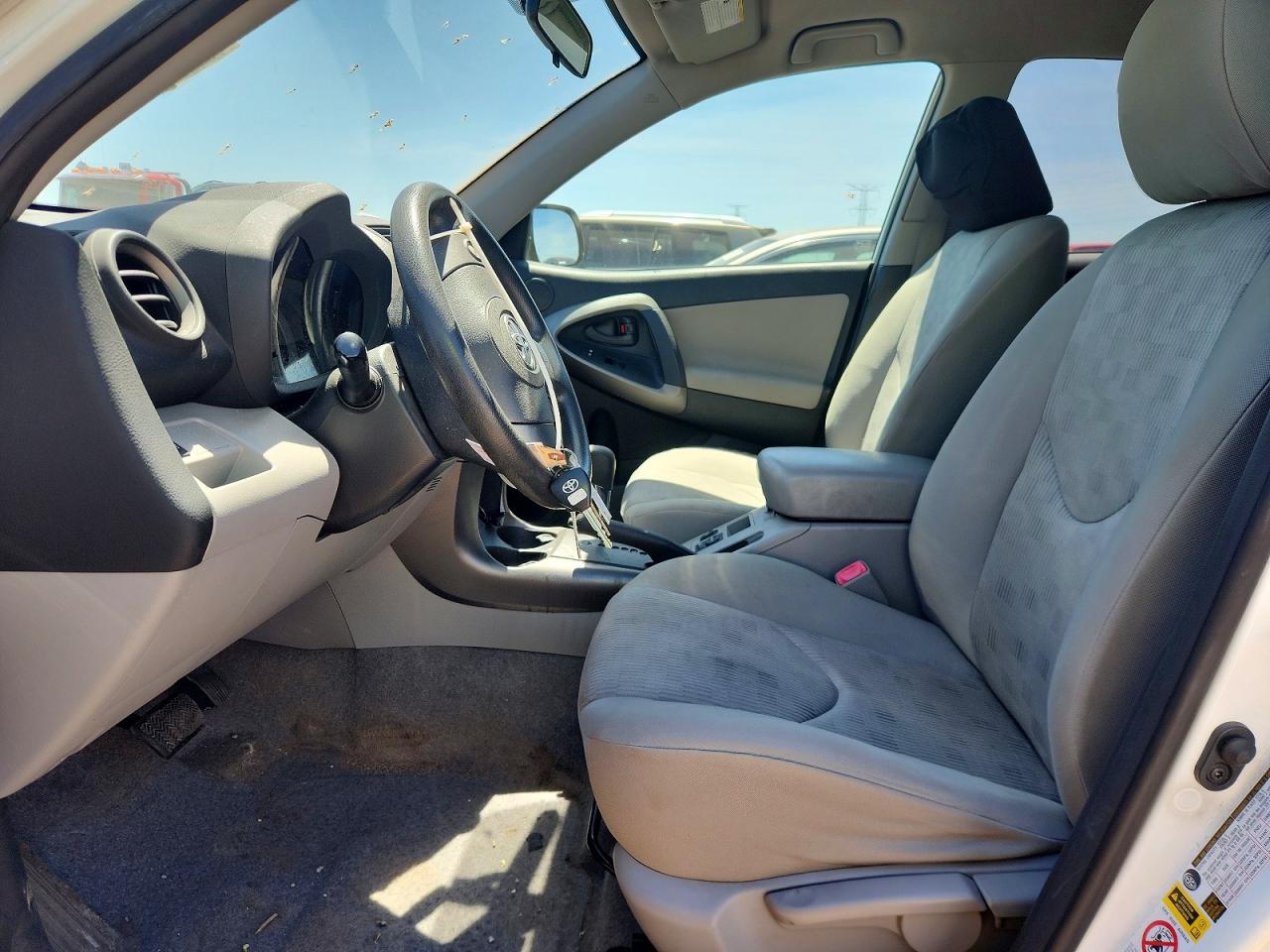 Toyota RAV4 Base