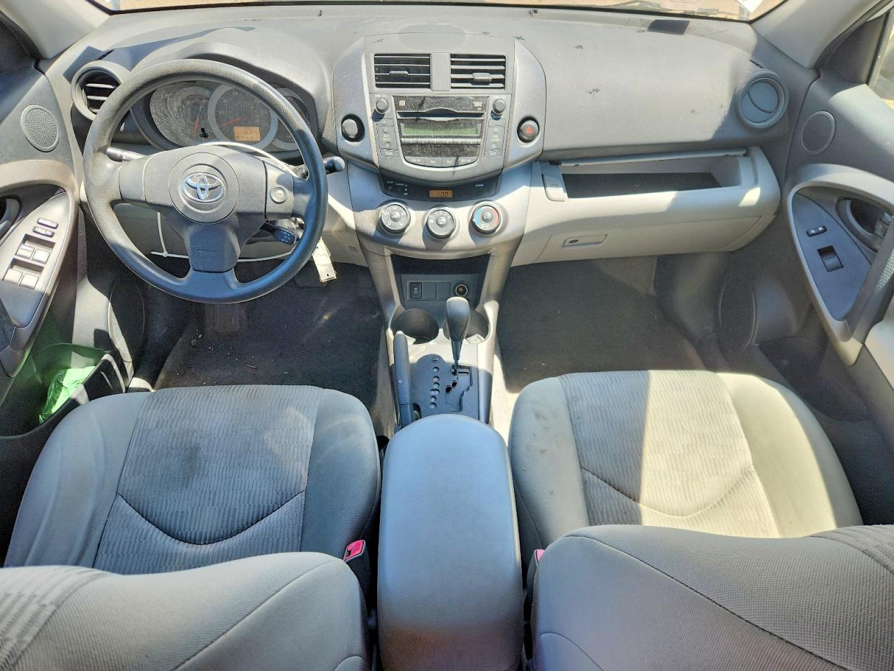 Toyota RAV4 Base