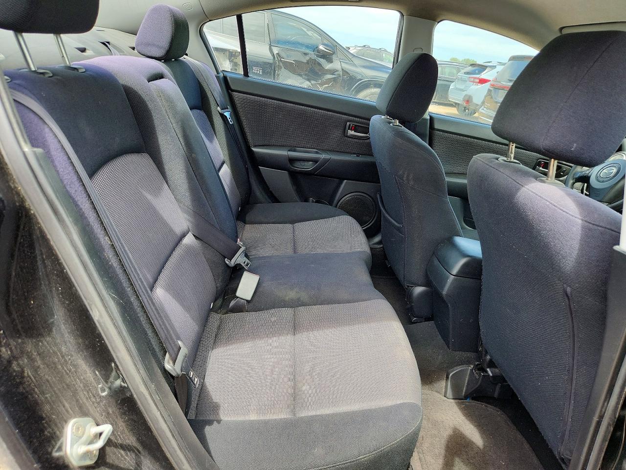Mazda 3 I