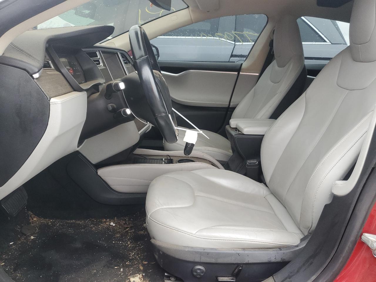 Tesla Model S 85