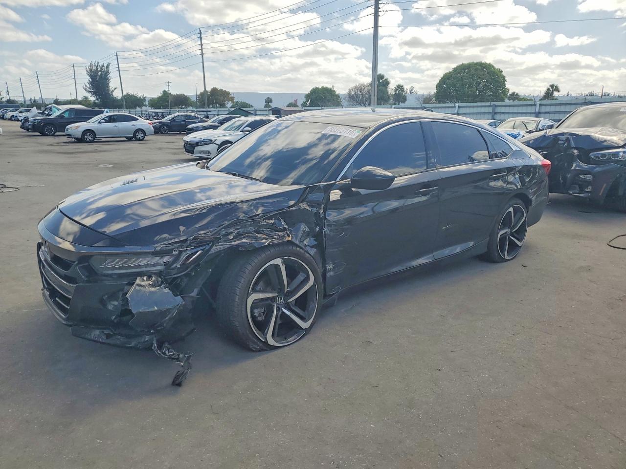 Salvage Honda Accord Image