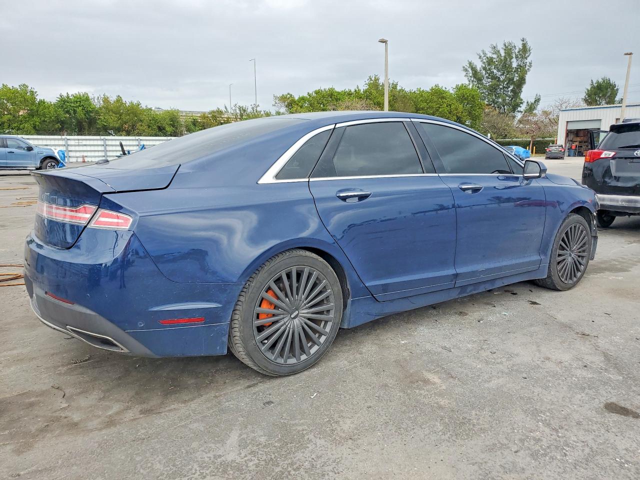 Lincoln MKZ Hybrid Reserve