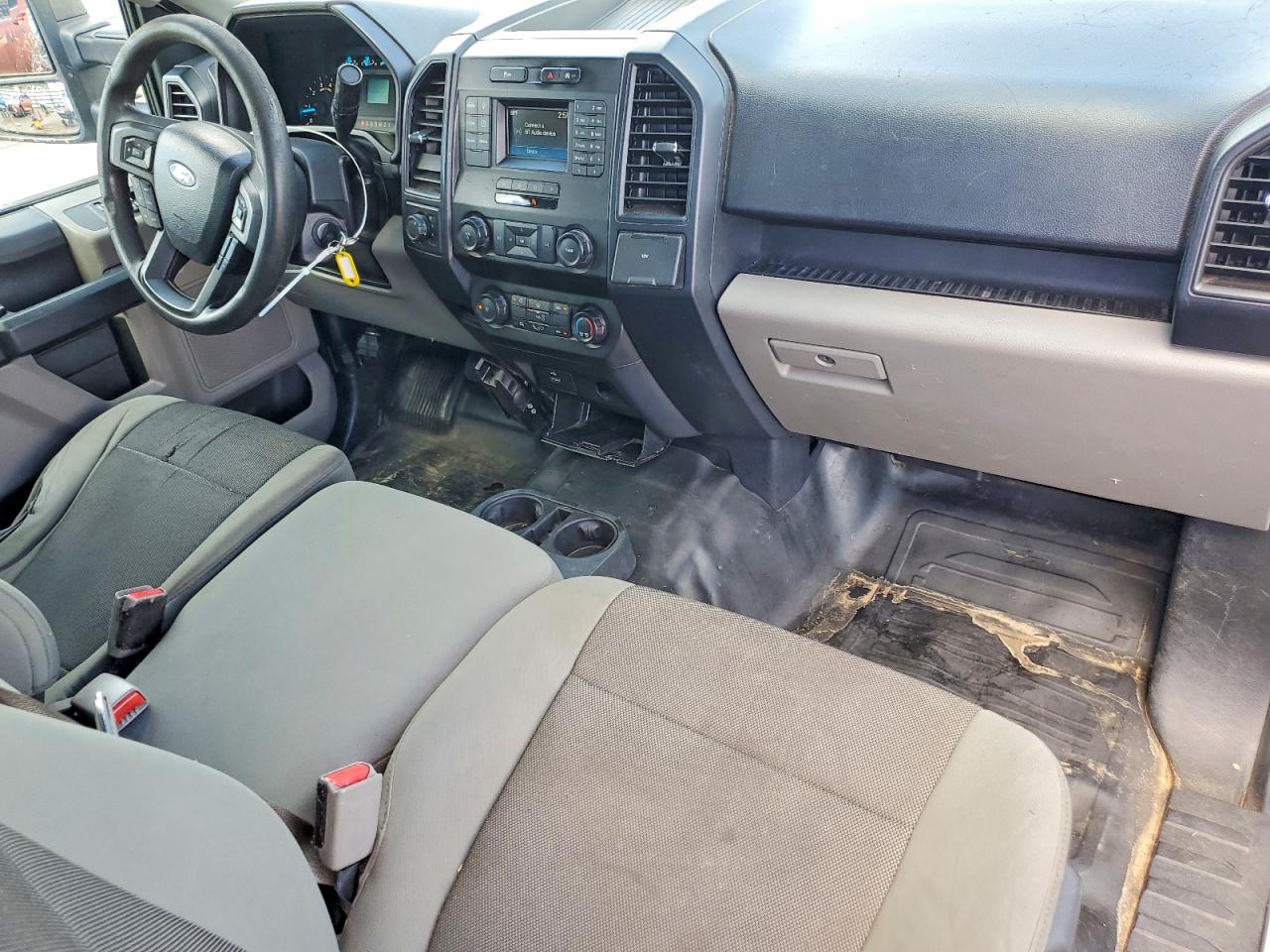 Ford F-150 Super Cab