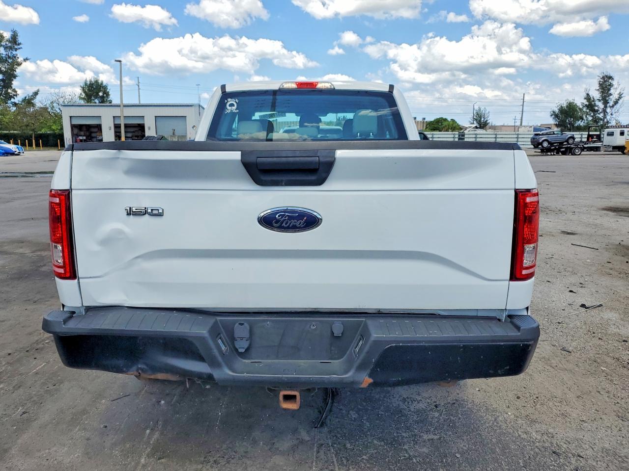 Ford F-150 Super Cab