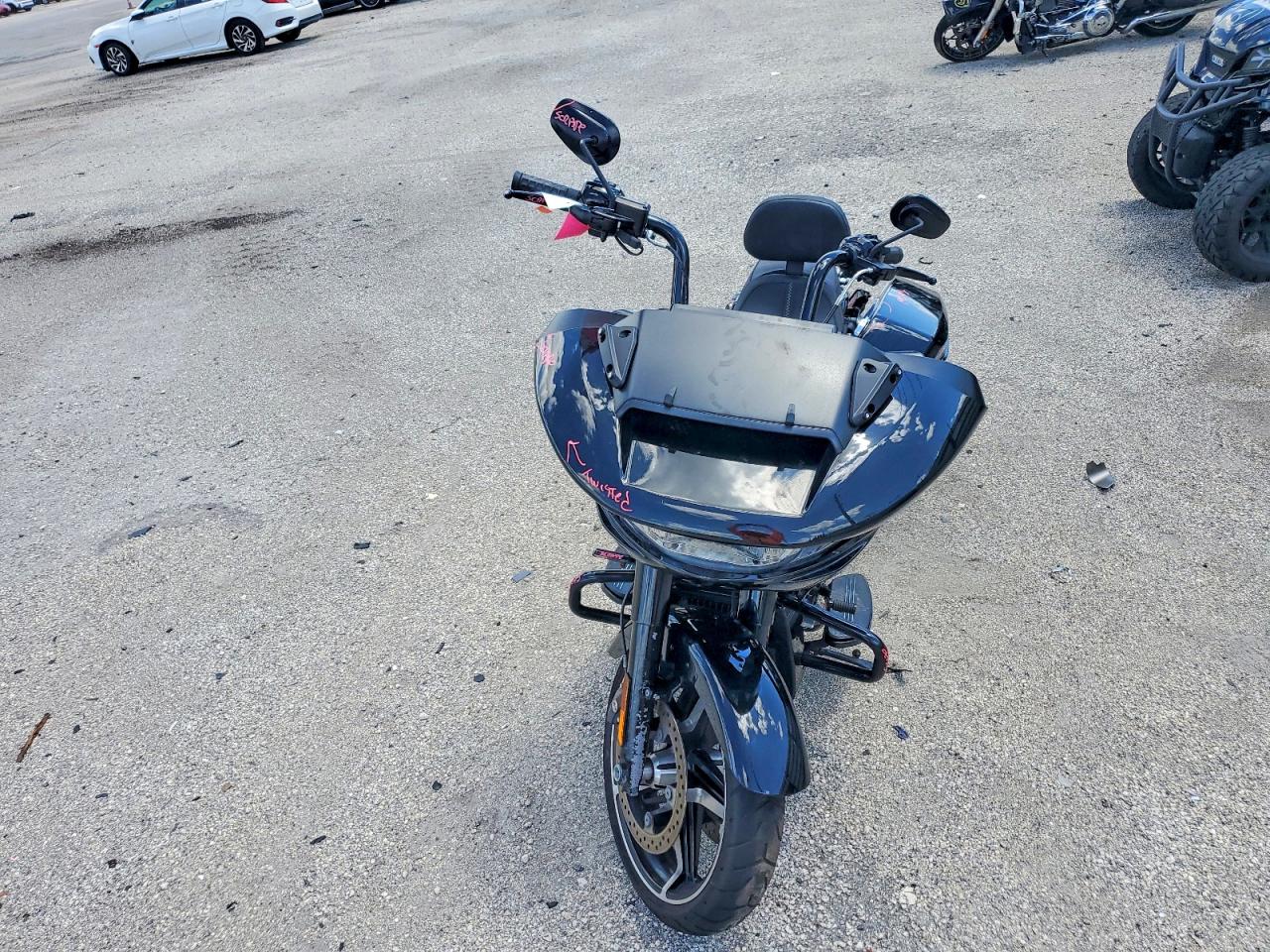 Harley-Davidson Fl
