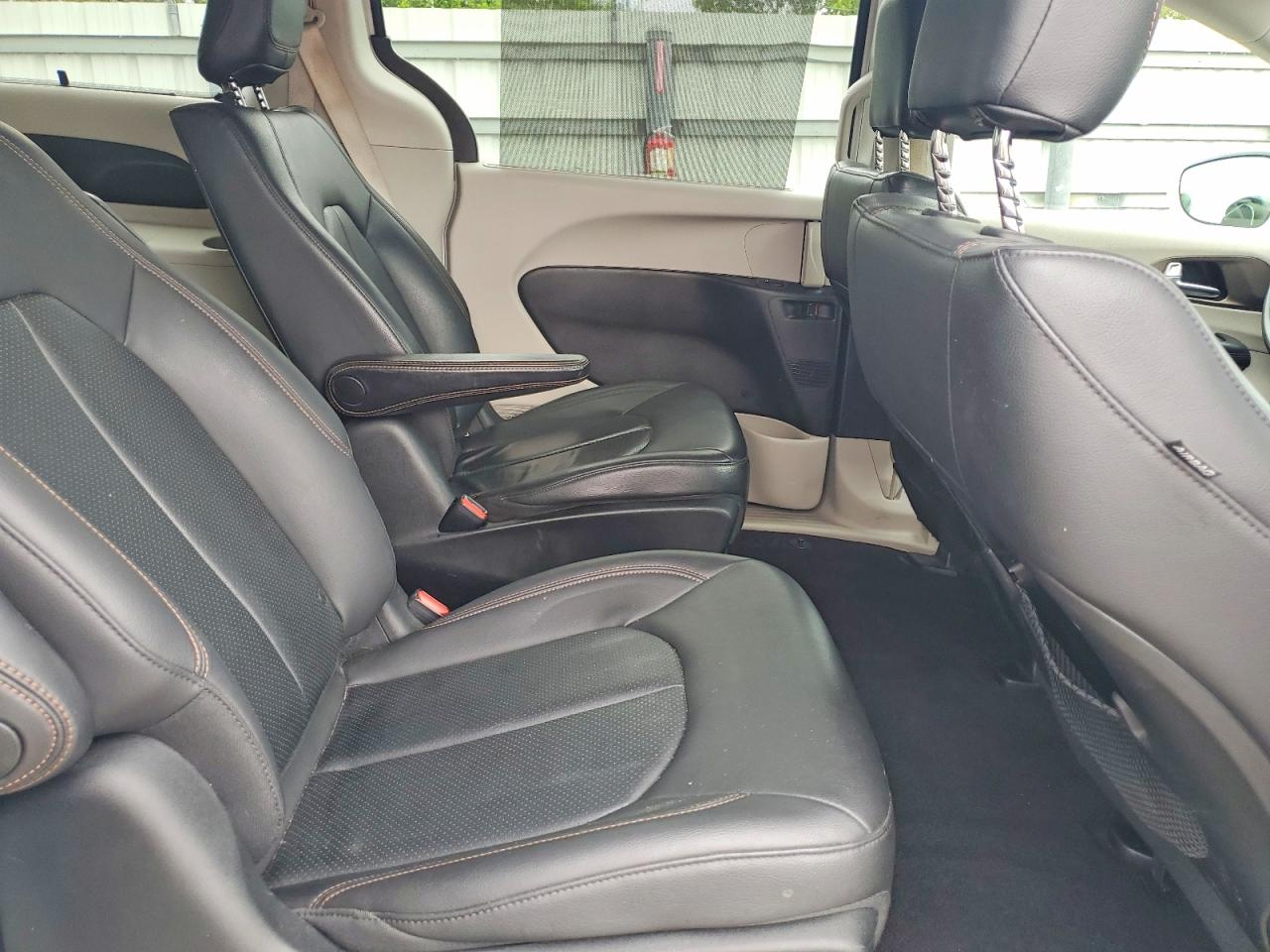 Chrysler Pacifica Hybrid Touring L