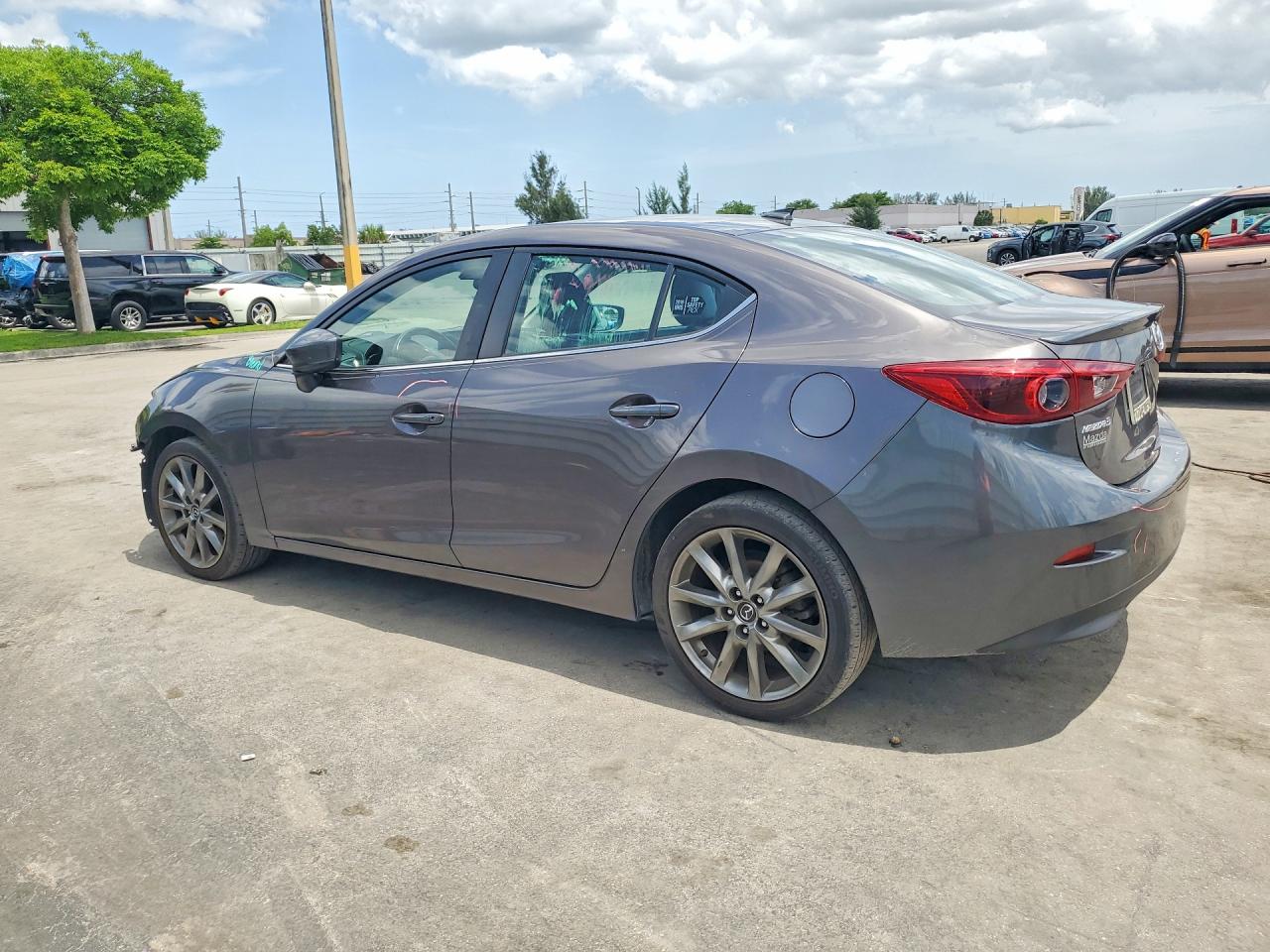 Mazda 3 Grand Touring