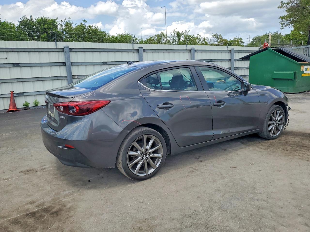 Mazda 3 Grand Touring