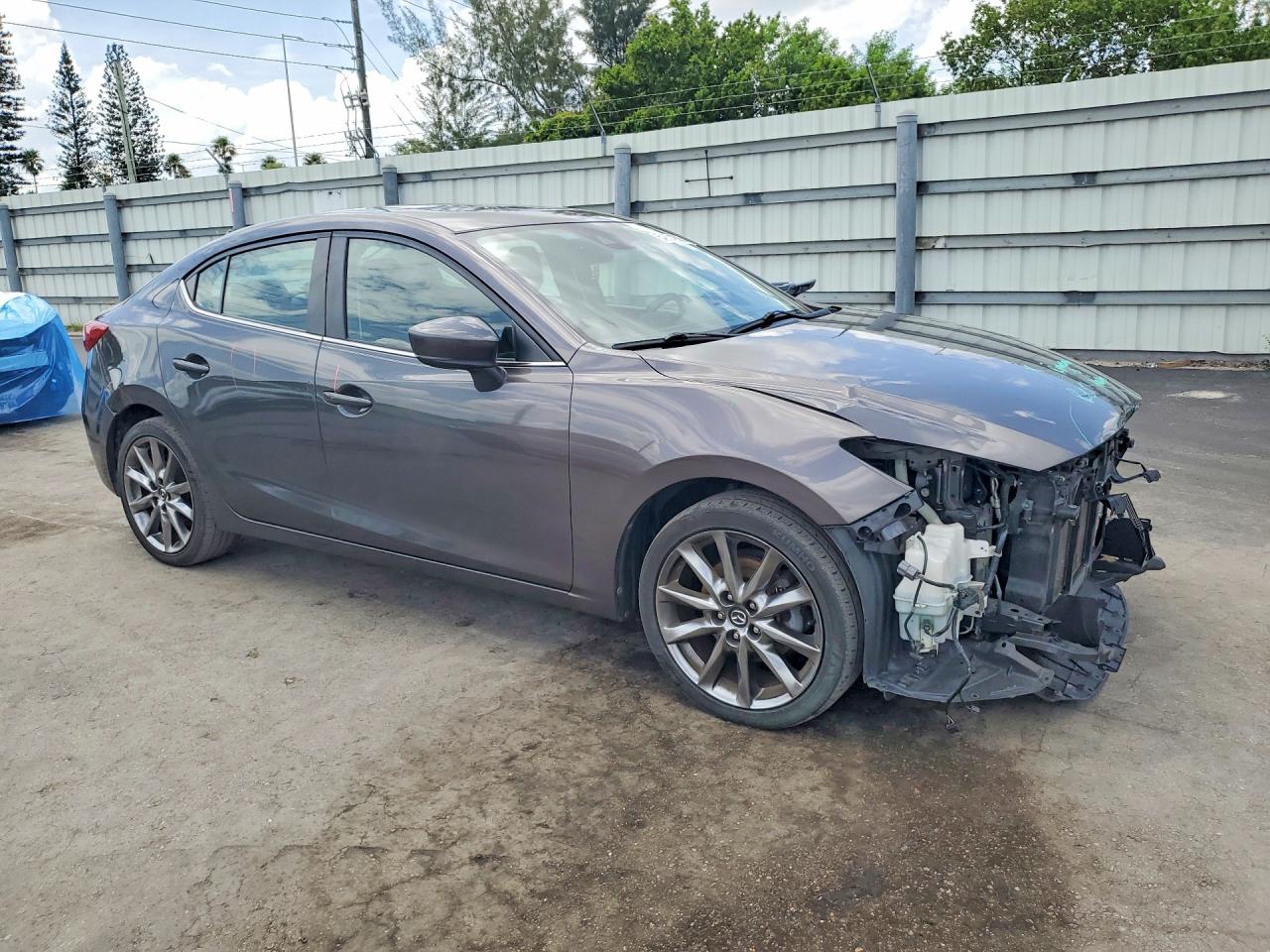 Mazda 3 Grand Touring