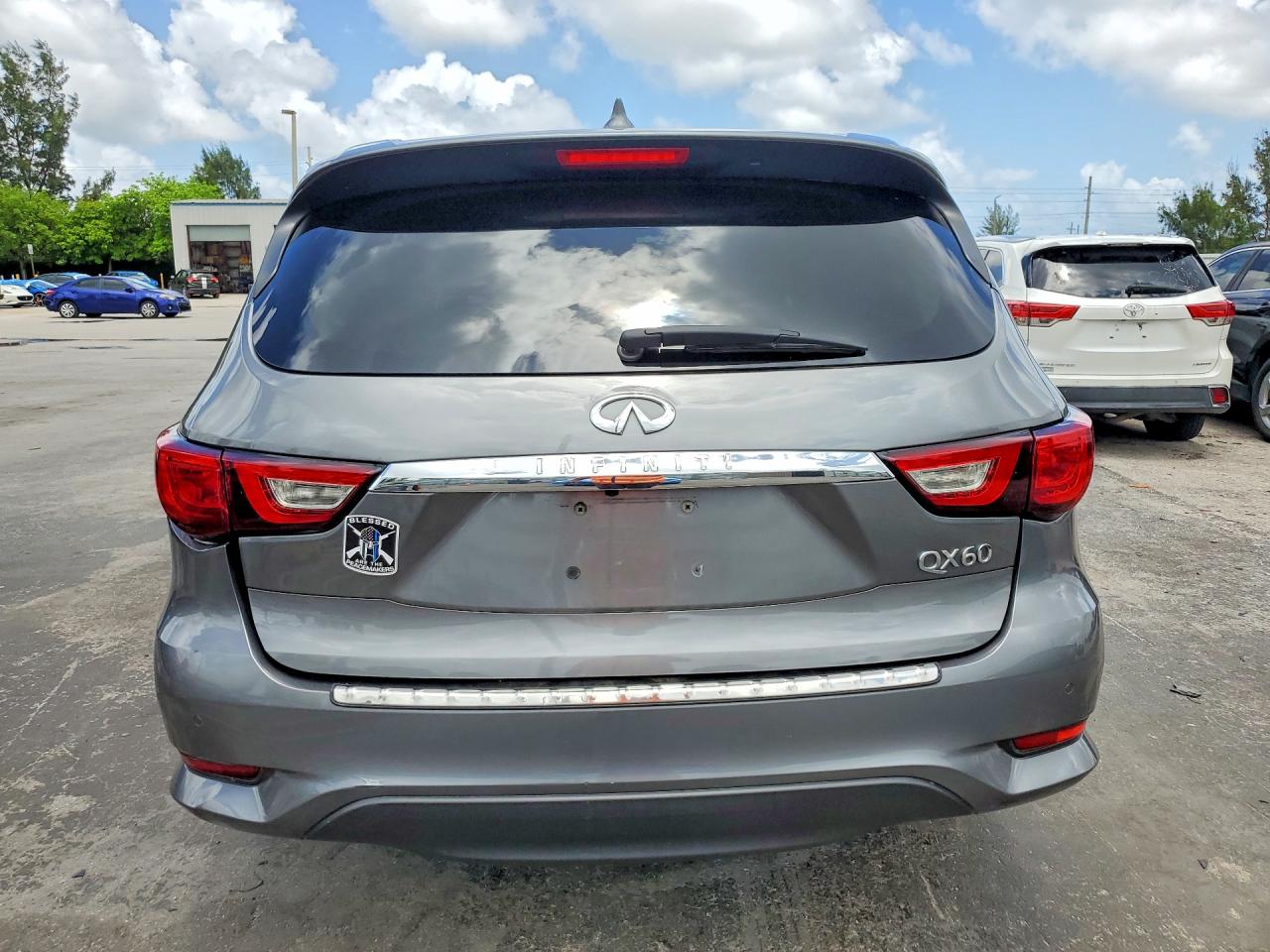 INFINITI Qx Base