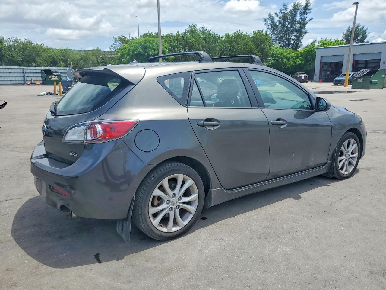 Mazda Mazda3 S