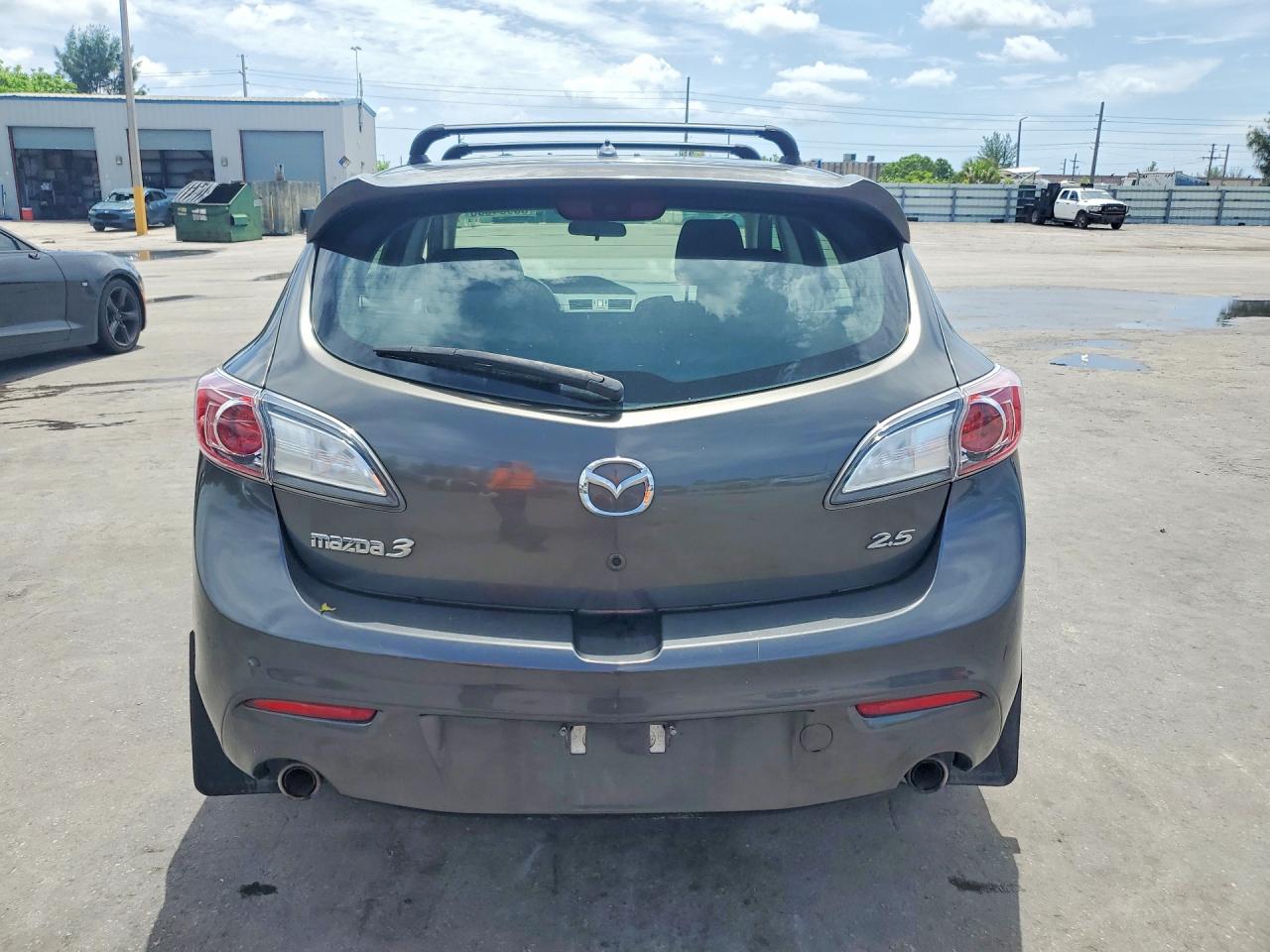 Mazda Mazda3 S