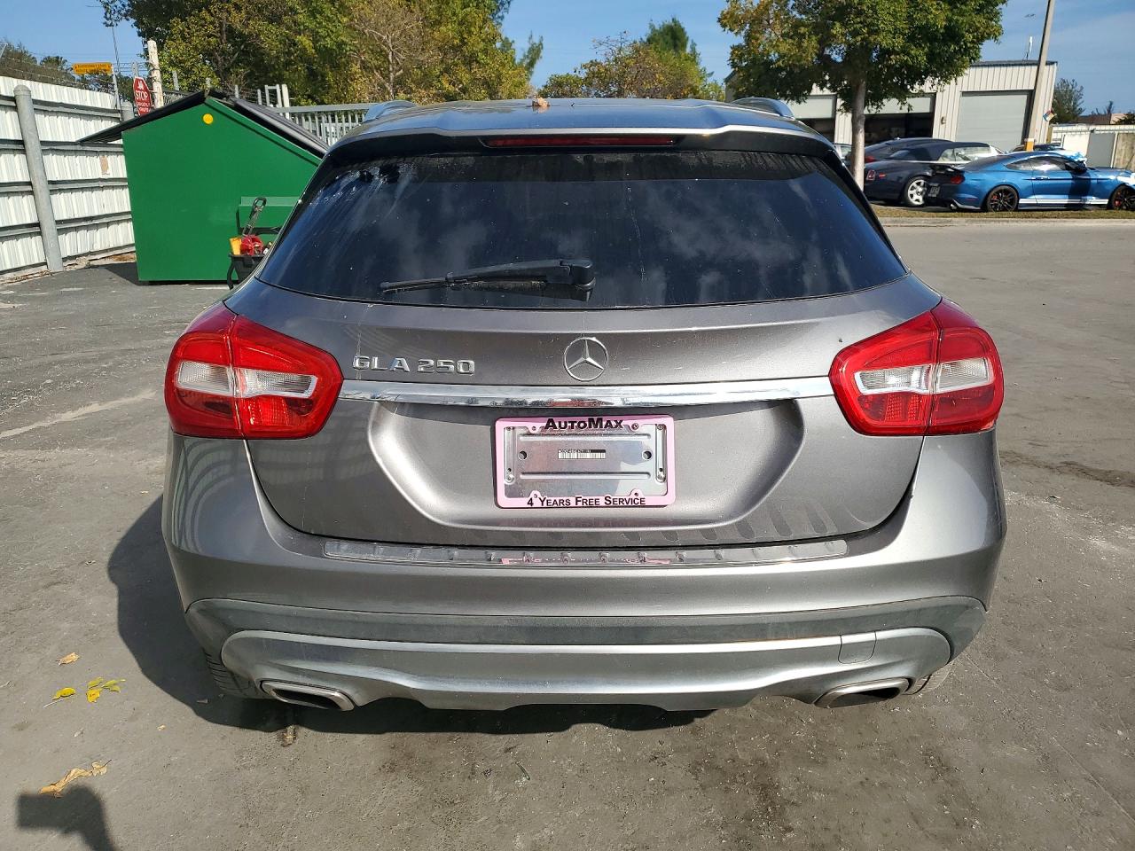 Mercedes-Benz GLA 250