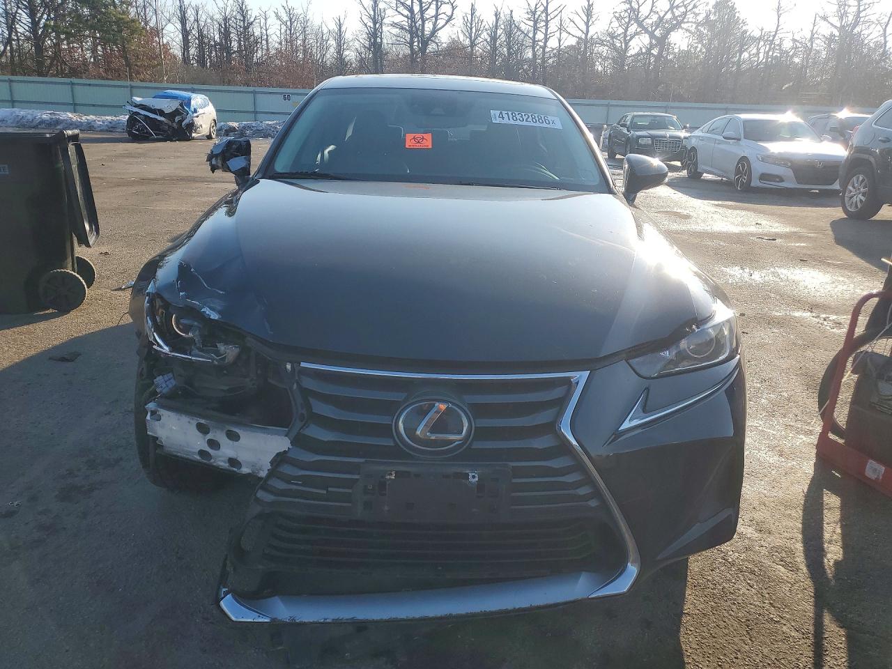 Lexus Is Base