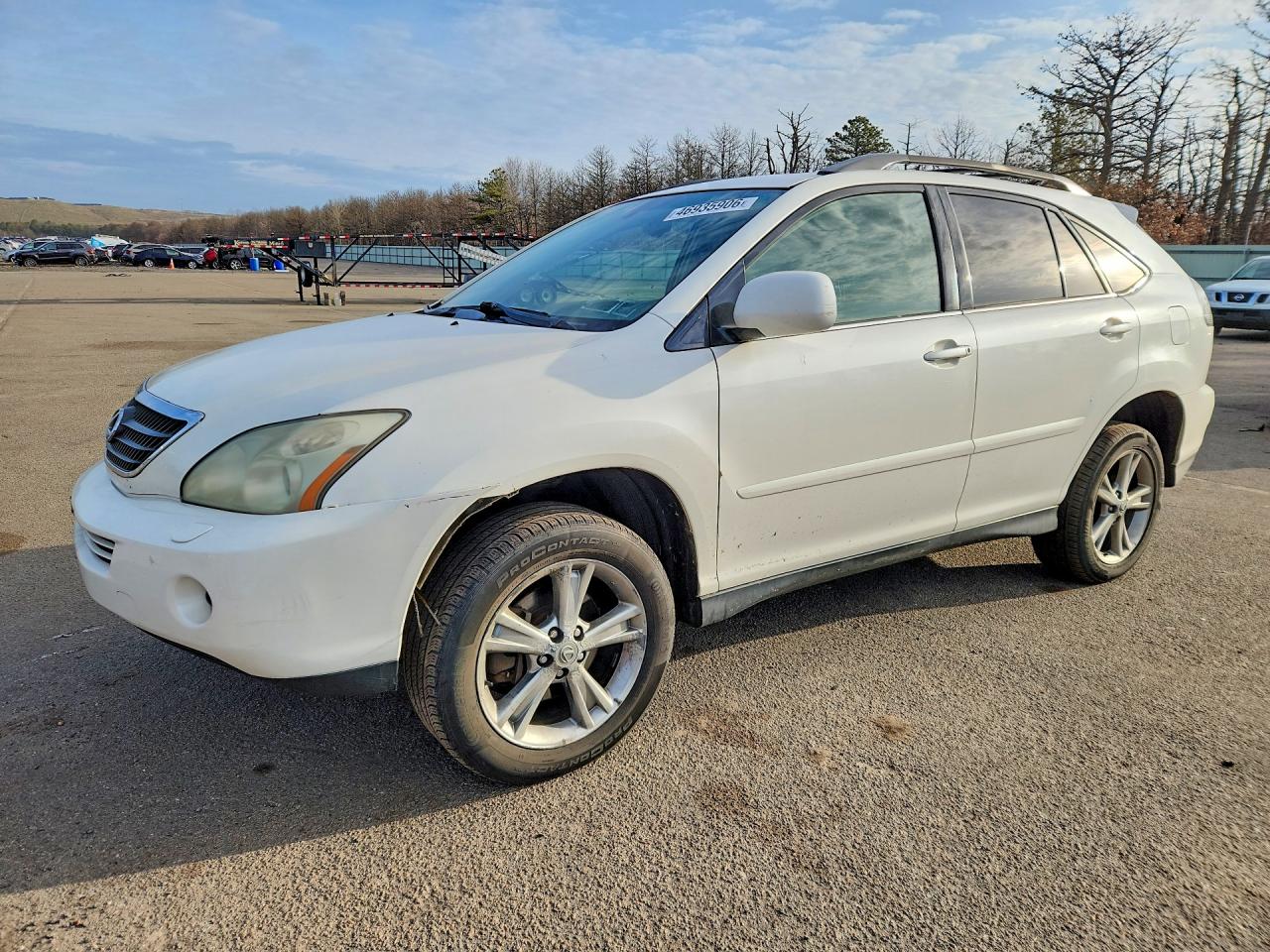 Salvage Lexus RX Image