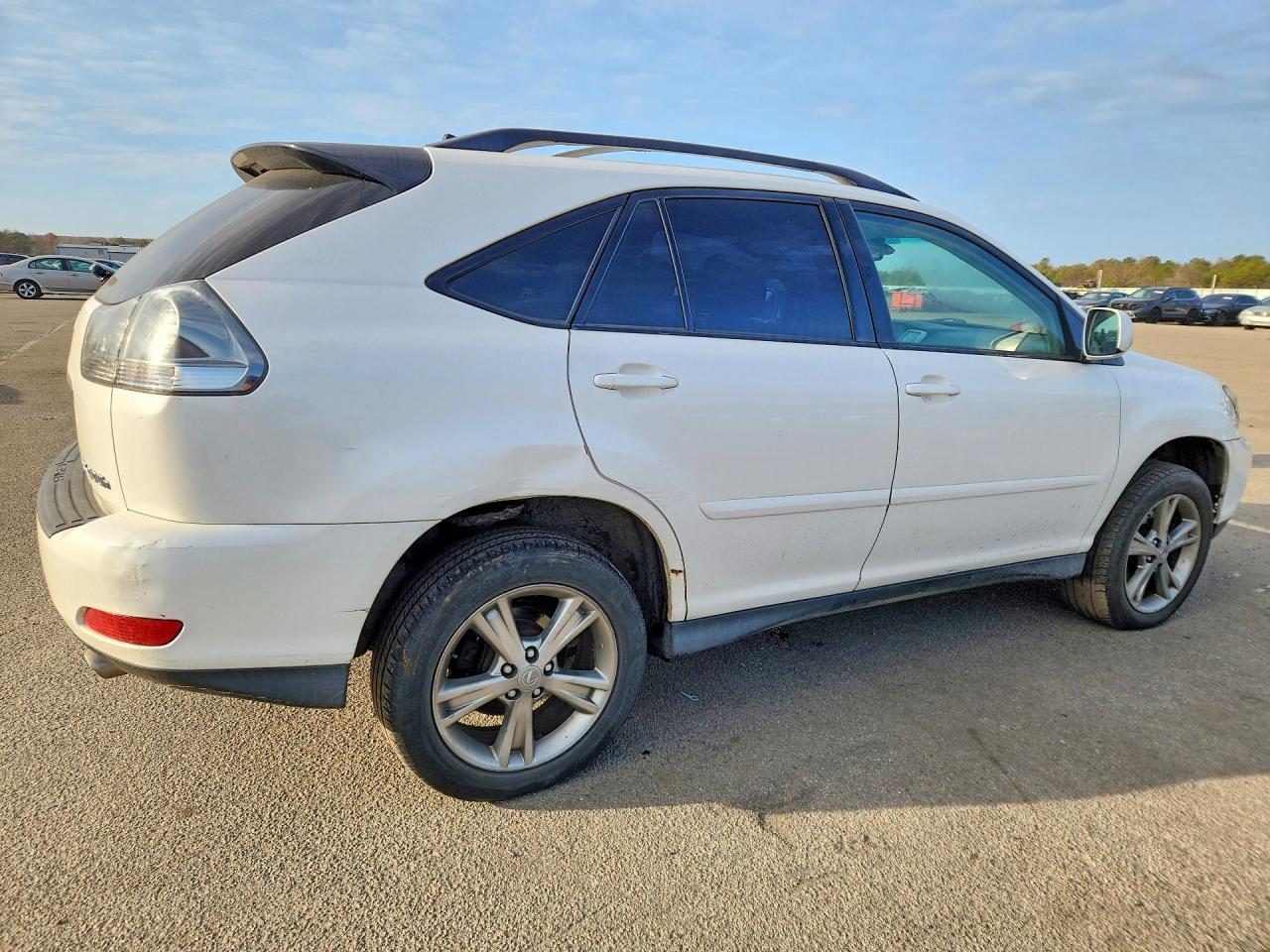 Lexus RX Base