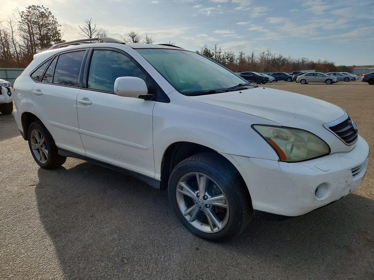 Lexus RX Base