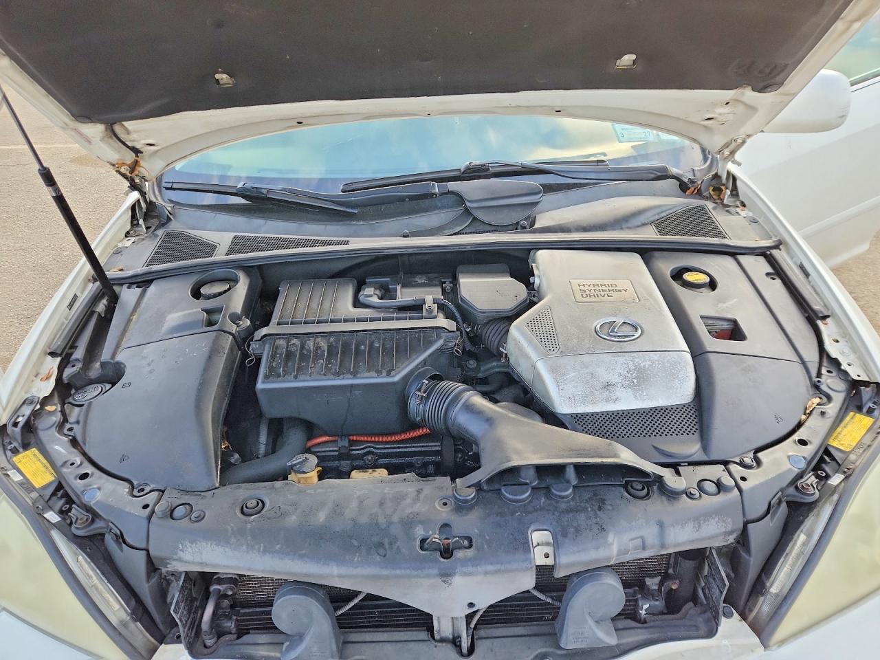 Lexus RX Base