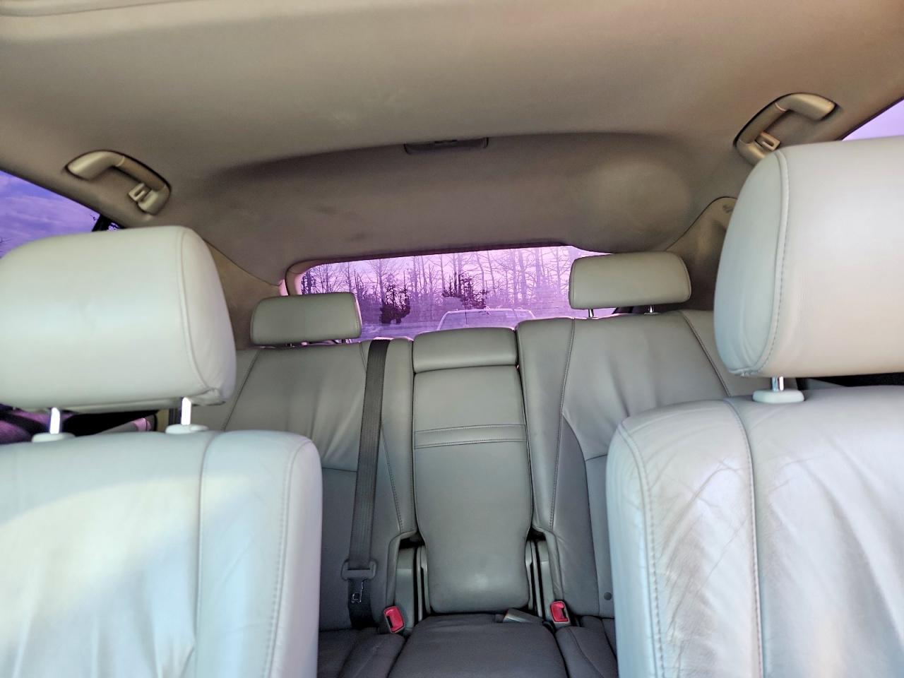 Lexus RX Base