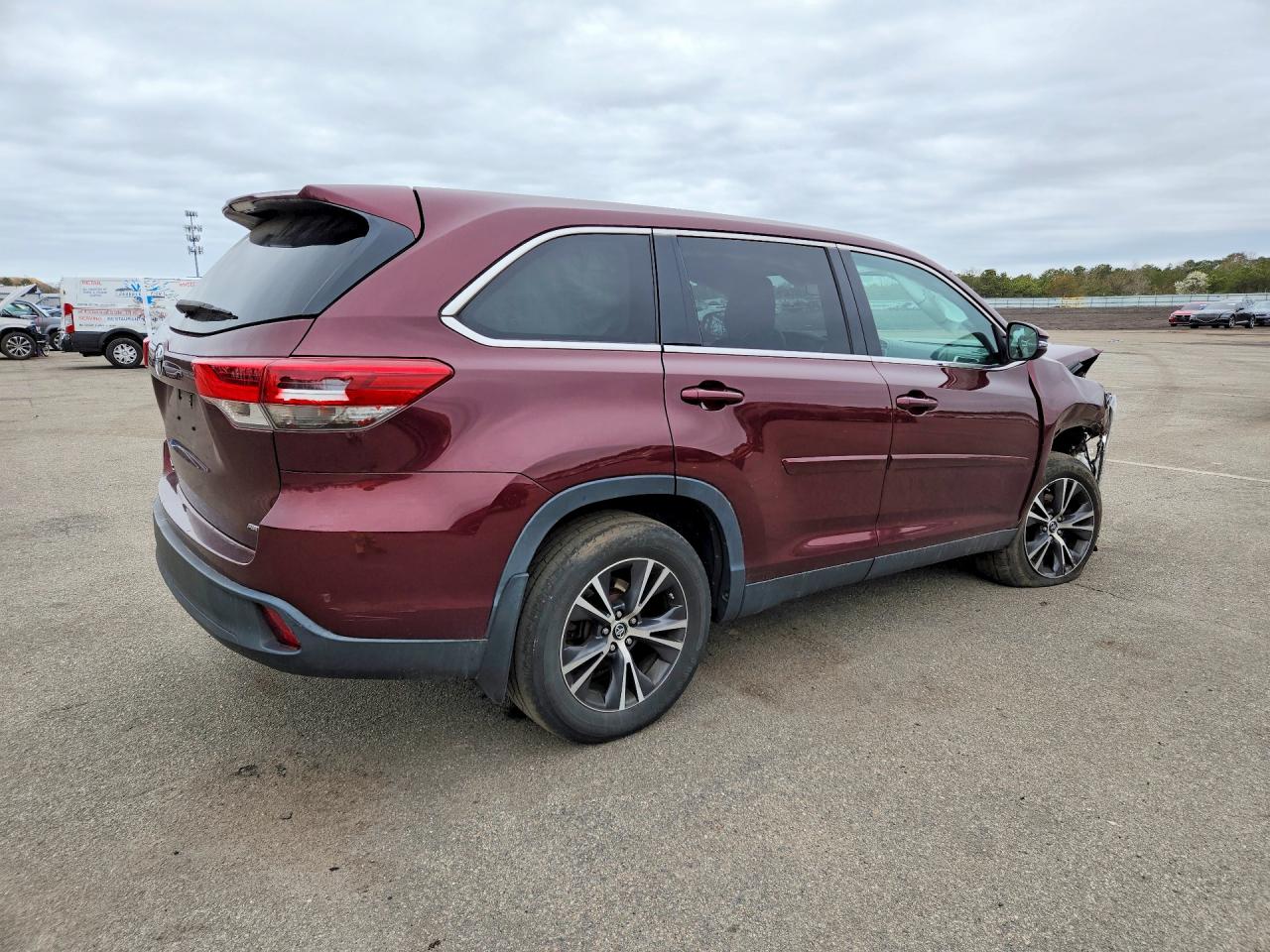 Toyota Highlander Le