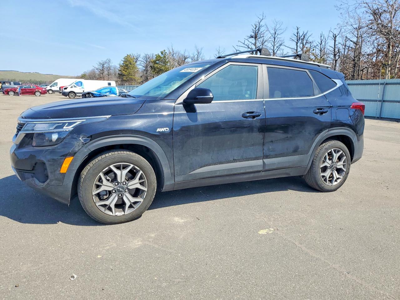Salvage Kia Seltos Image