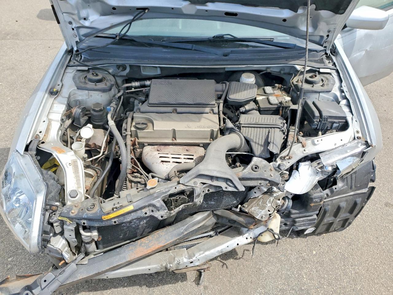 Mitsubishi Galant Es Medium