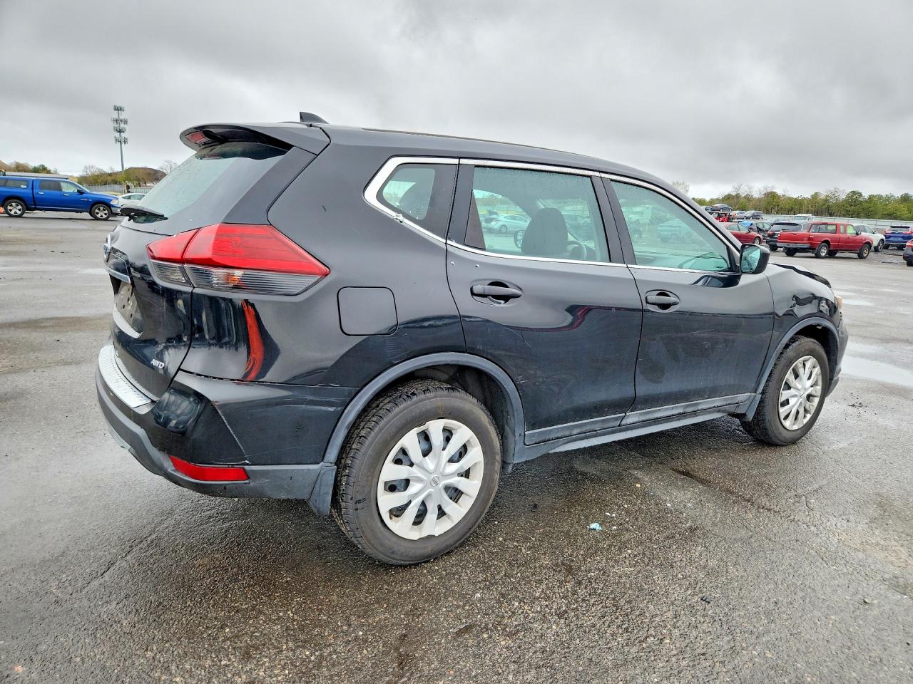 Nissan Rogue S