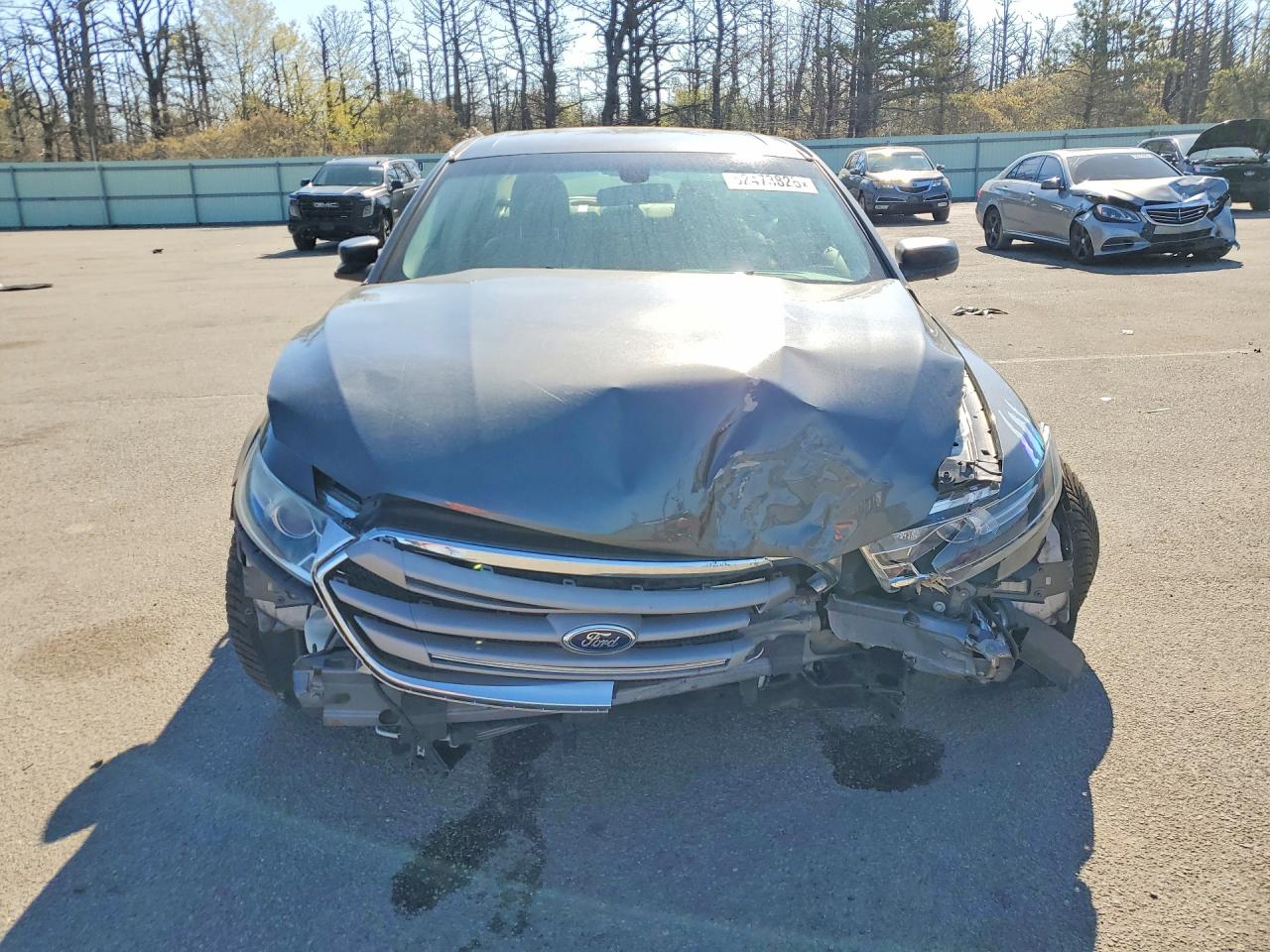 Ford Taurus Se