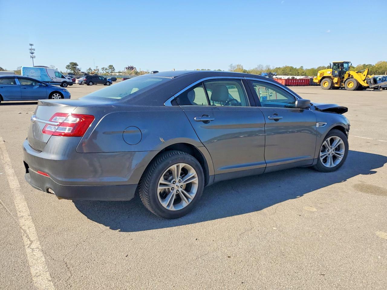 Ford Taurus Se