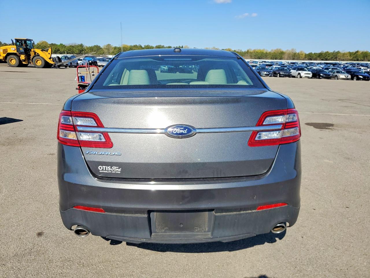 Ford Taurus Se