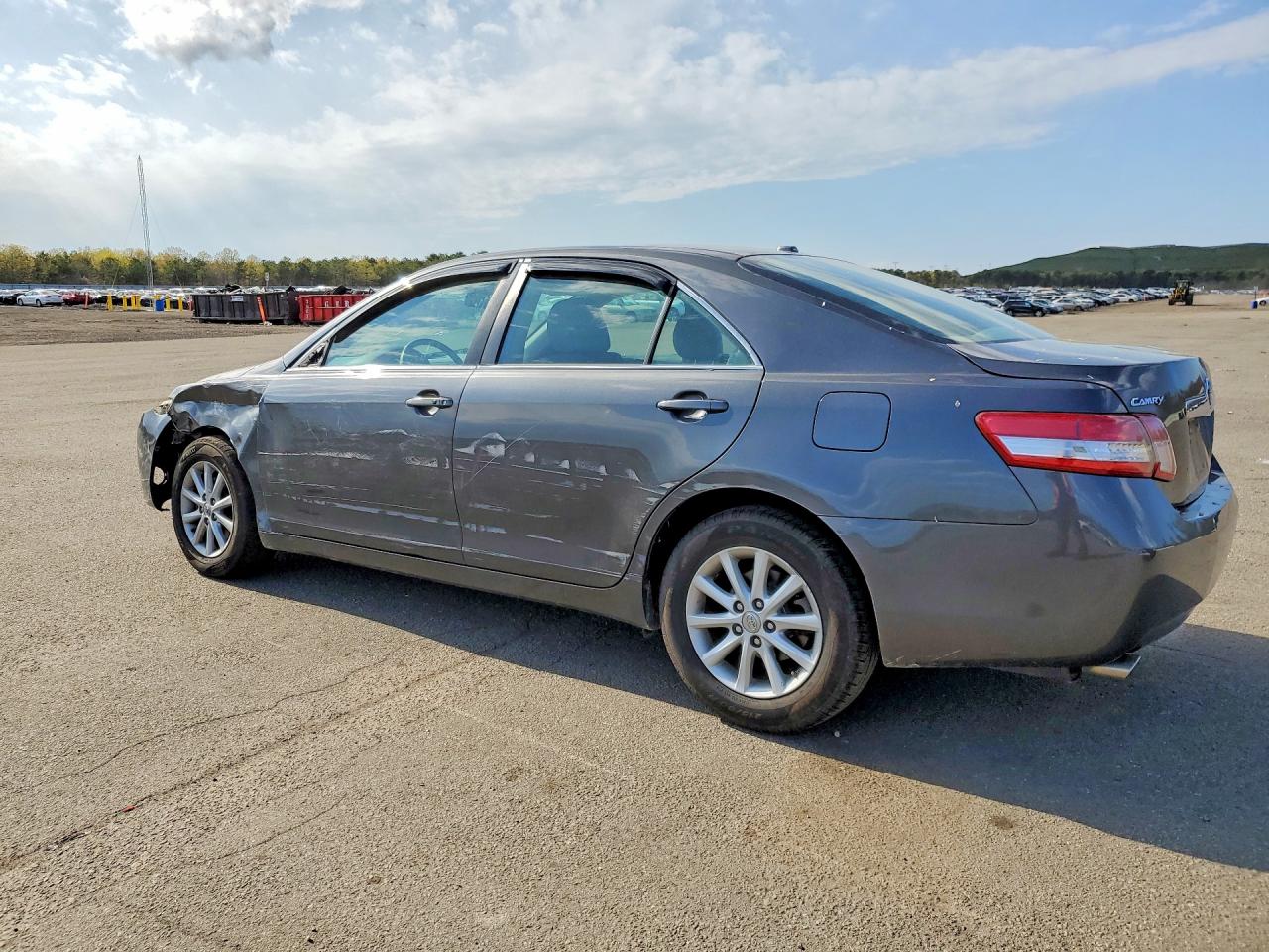 Toyota Camry Xle V6