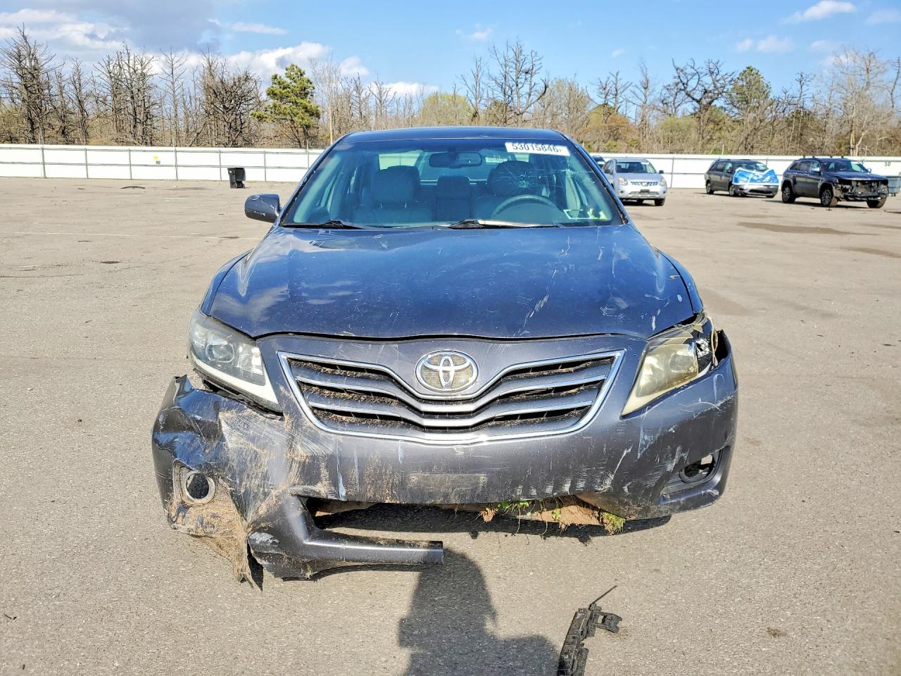 Toyota Camry Xle V6