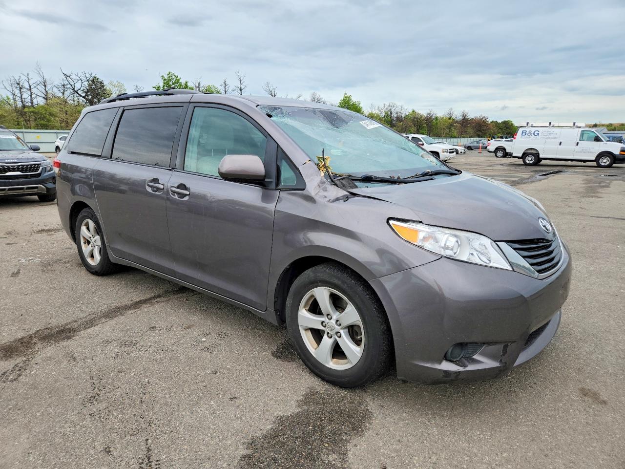 Toyota Sienna Le