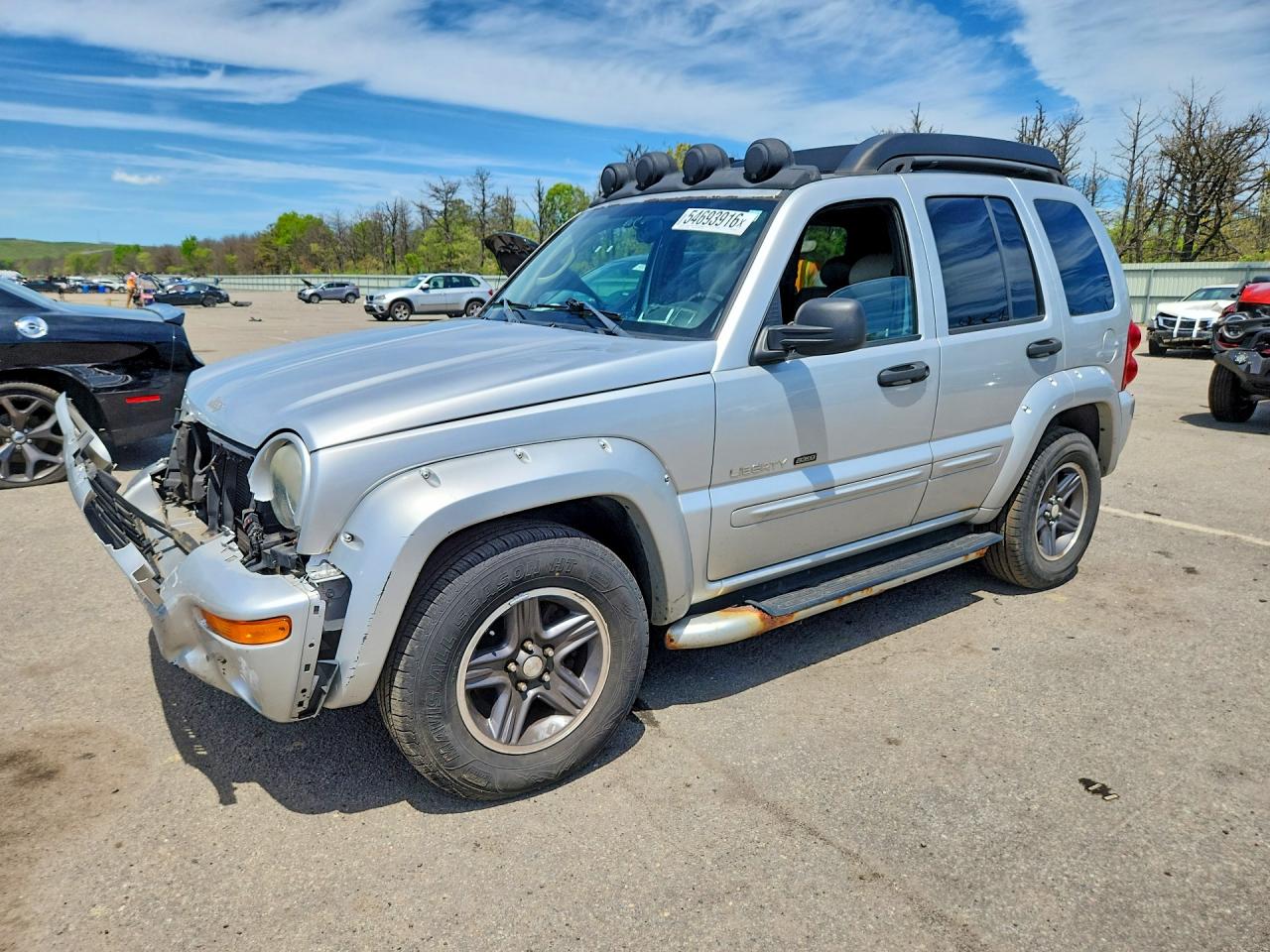 Salvage Jeep Liberty Image