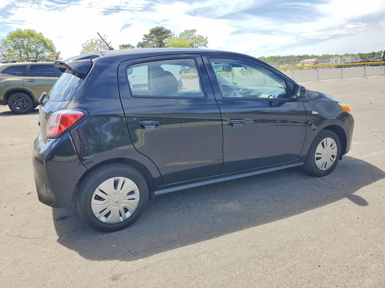 Mitsubishi Mirage Es