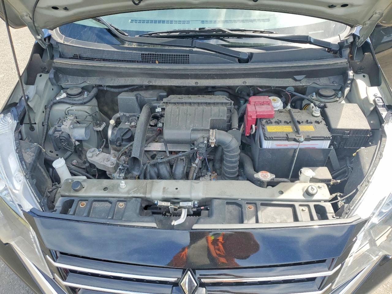 Mitsubishi Mirage Es