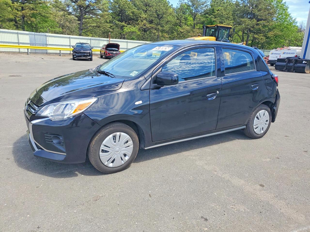 Salvage Mitsubishi Mirage Image