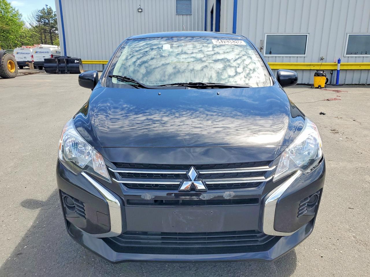 Mitsubishi Mirage Es