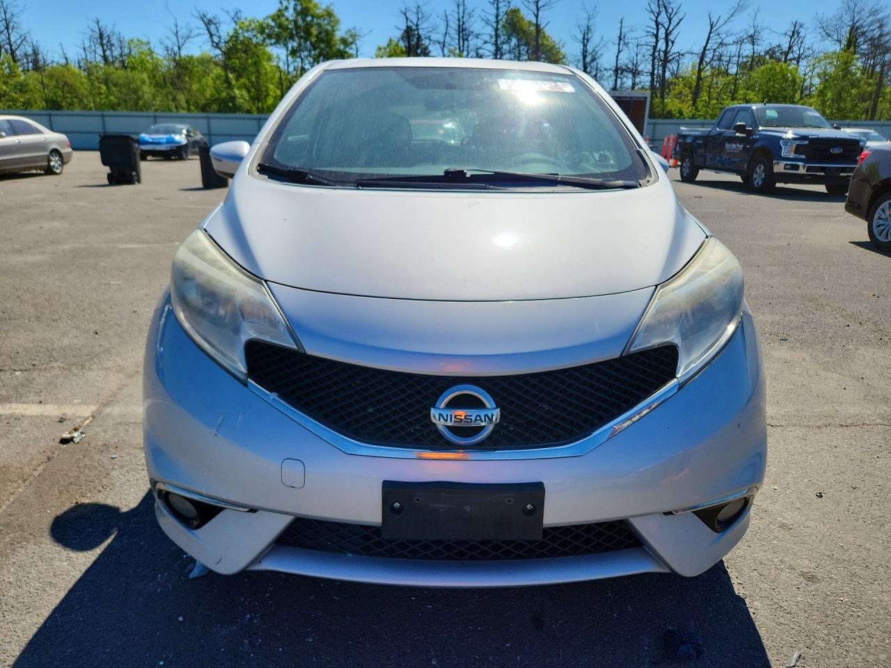 Nissan Versa Sr