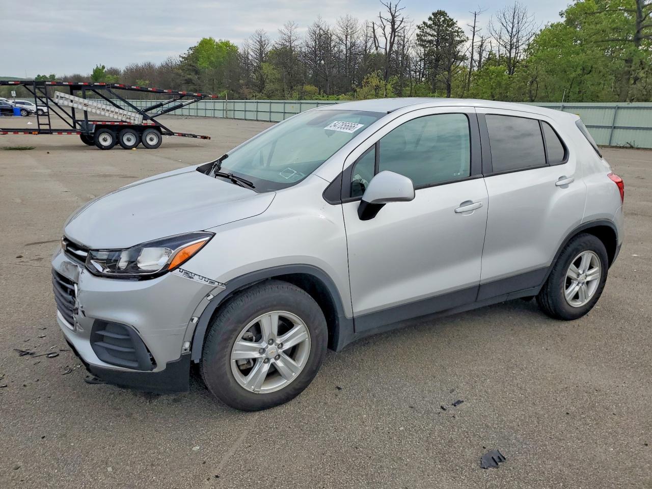Salvage Chevrolet Trax Image