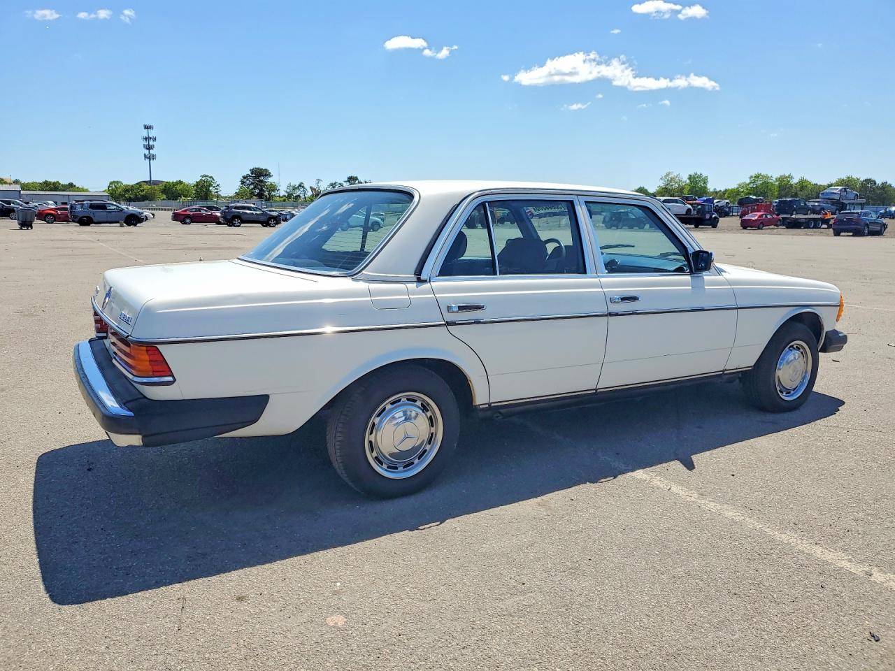 Mercedes-Benz 240-Class D