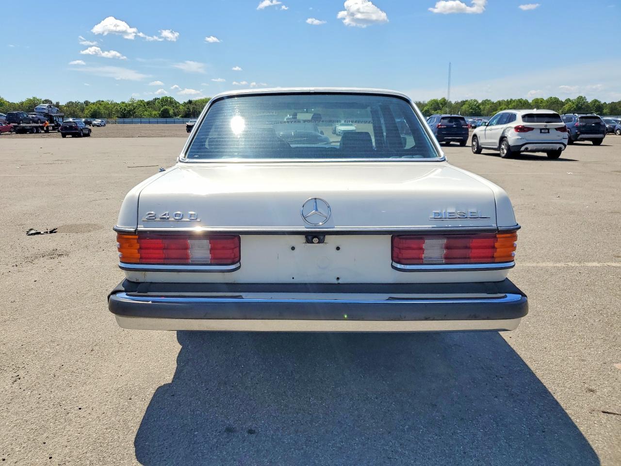 Mercedes-Benz 240-Class D