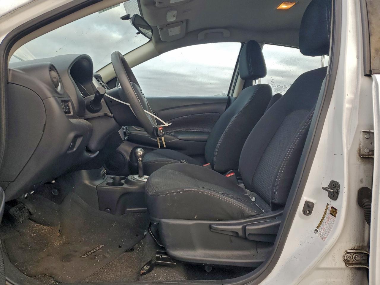 Nissan Versa