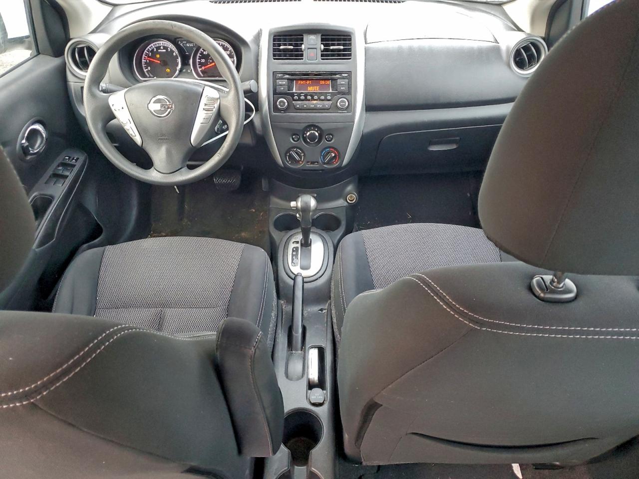 Nissan Versa