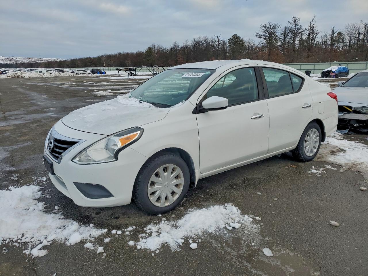 Salvage Nissan Versa Image