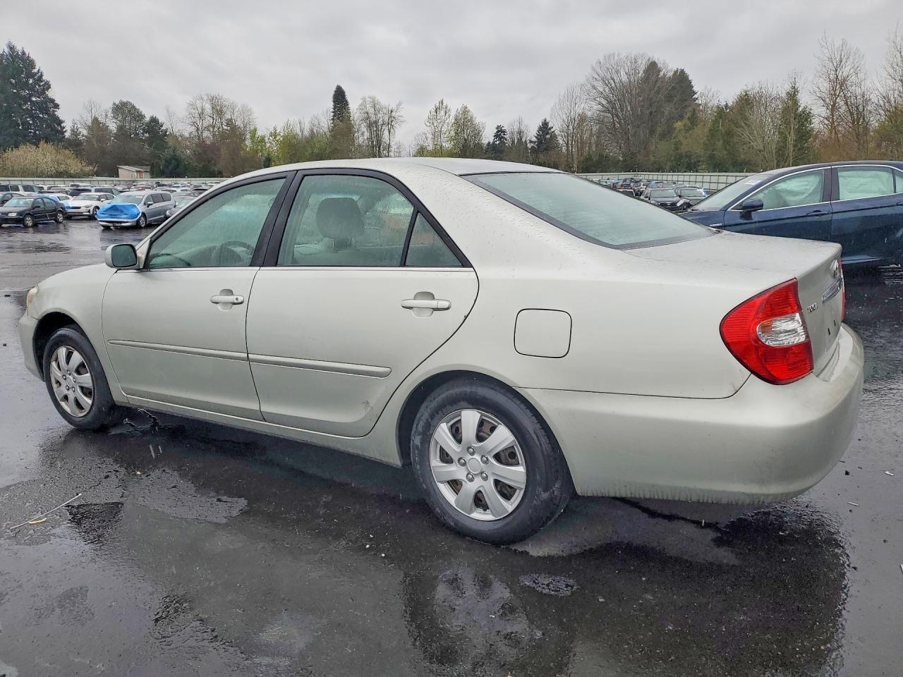 Toyota Camry Le