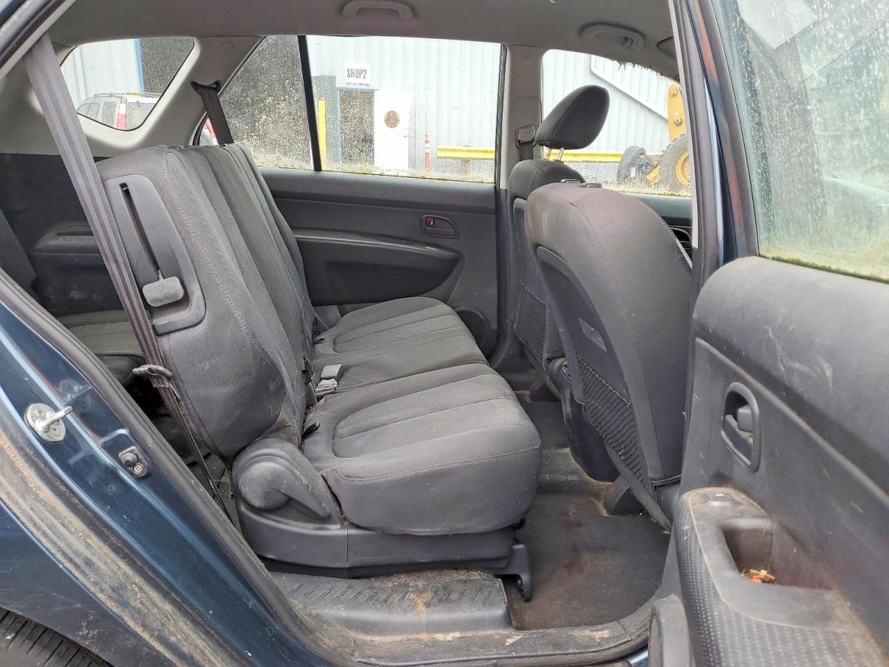 Kia Rondo Base