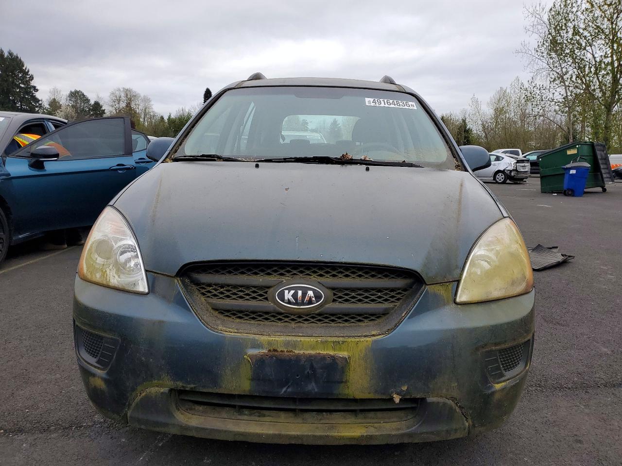 Kia Rondo Base