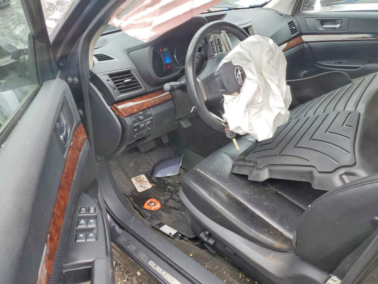 Subaru Legacy 3.6r Limited