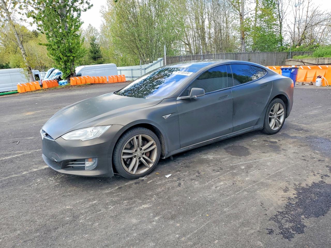 Salvage Tesla Model S Image